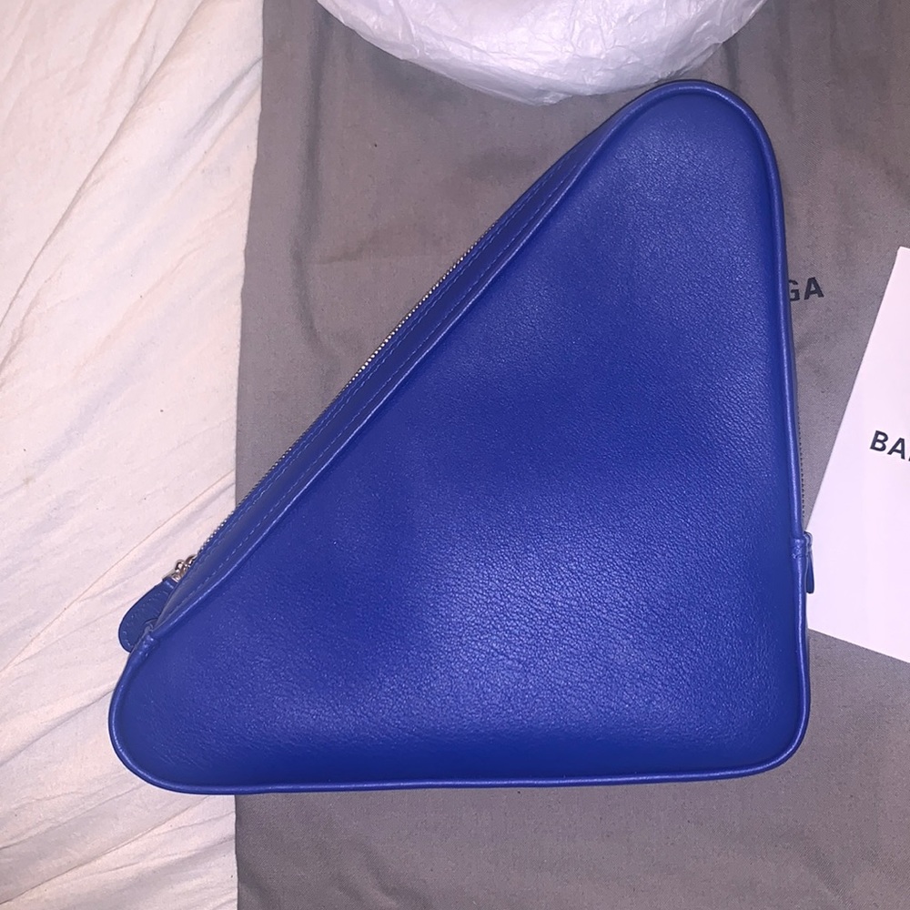 Authentic Balenciaga Triangle clutch - Picture 6 of 7